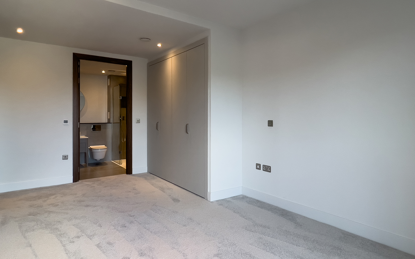 Village View, Mid Block – Plot L2-36