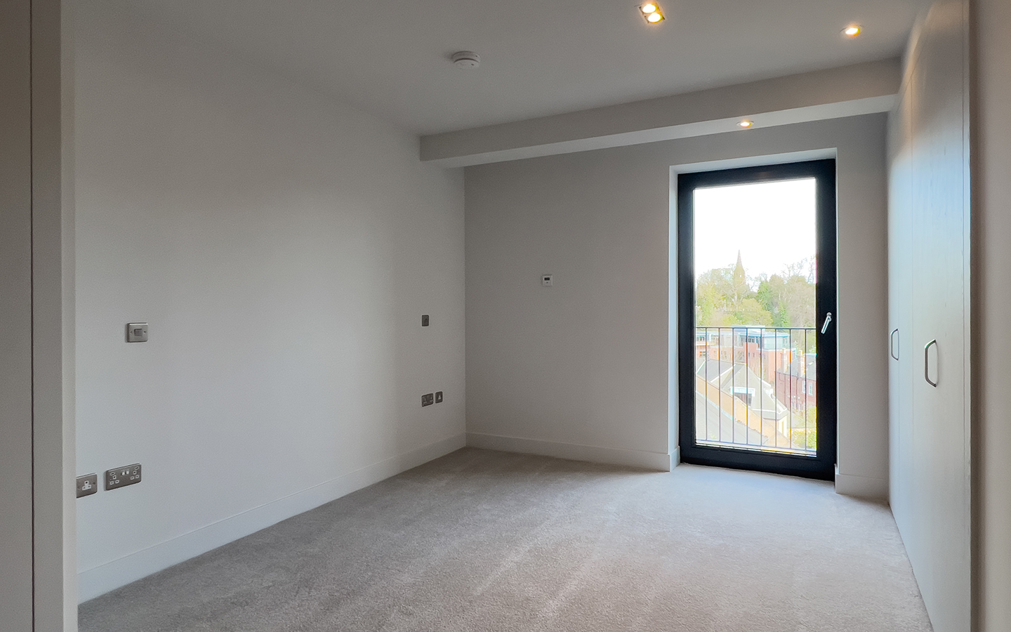 Village View, Mid Block – Plot L2-36
