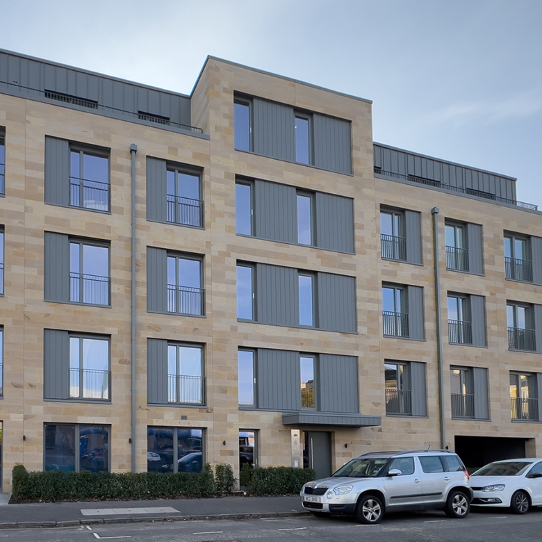 Falcongate – Main Door Apartment