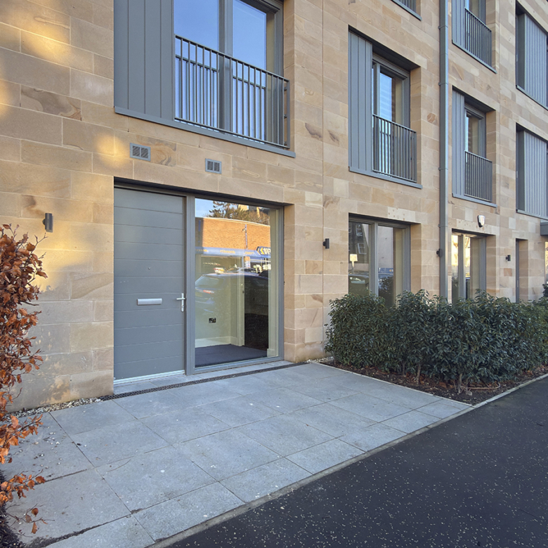 Falcongate – Main Door Apartment